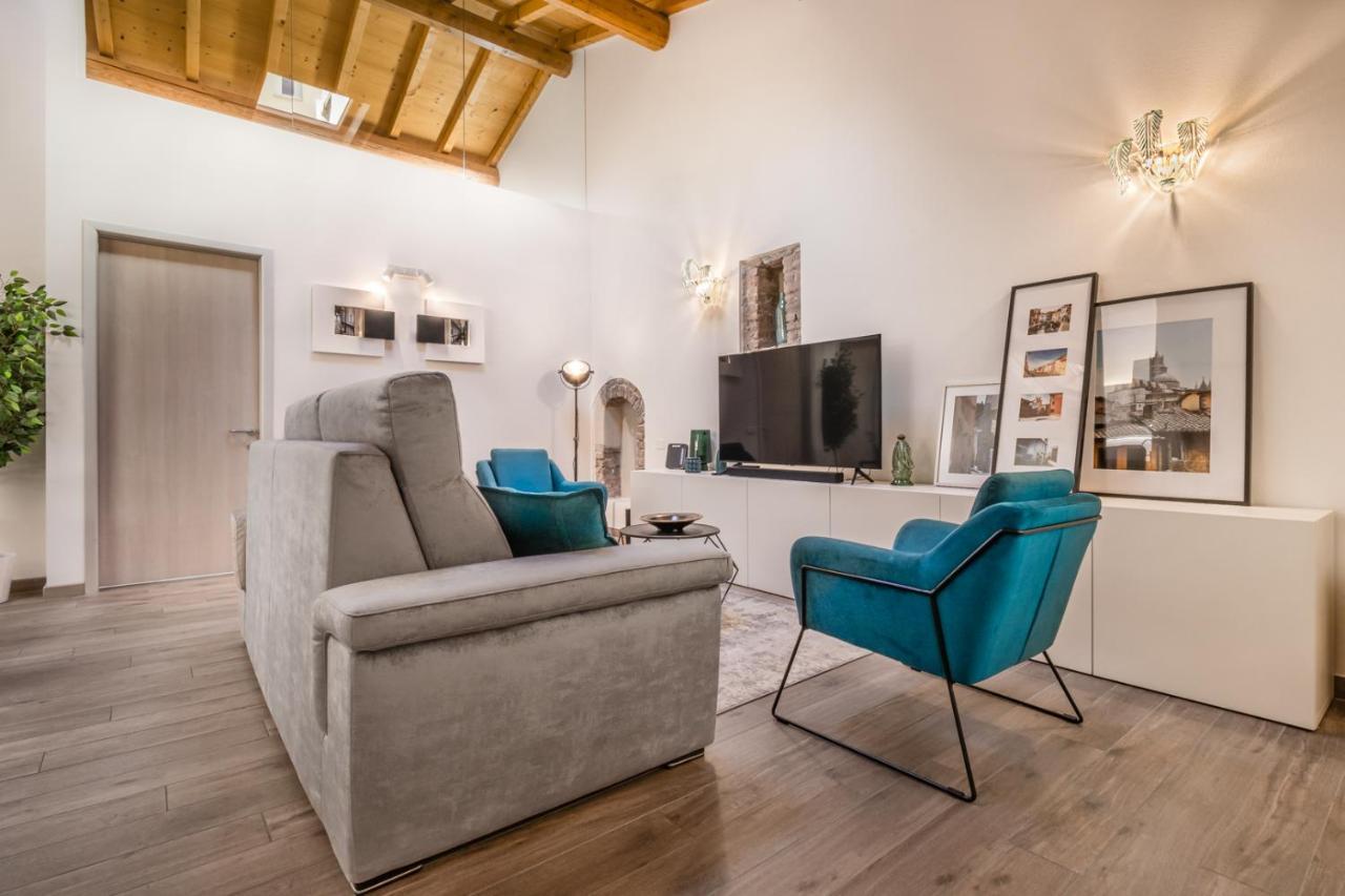 Veronetta Stunning Rooftop With Lift Verona Exterior foto